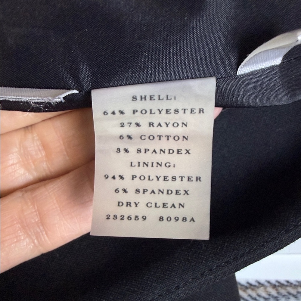 Ann Taylor Black Classic Pencil Skirt, Size 6 - Picture 5 of 7